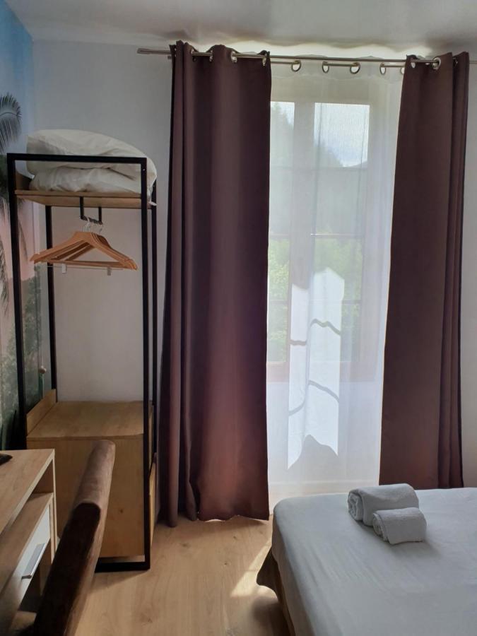Ma Petite Auberge Кастелан Екстериор снимка