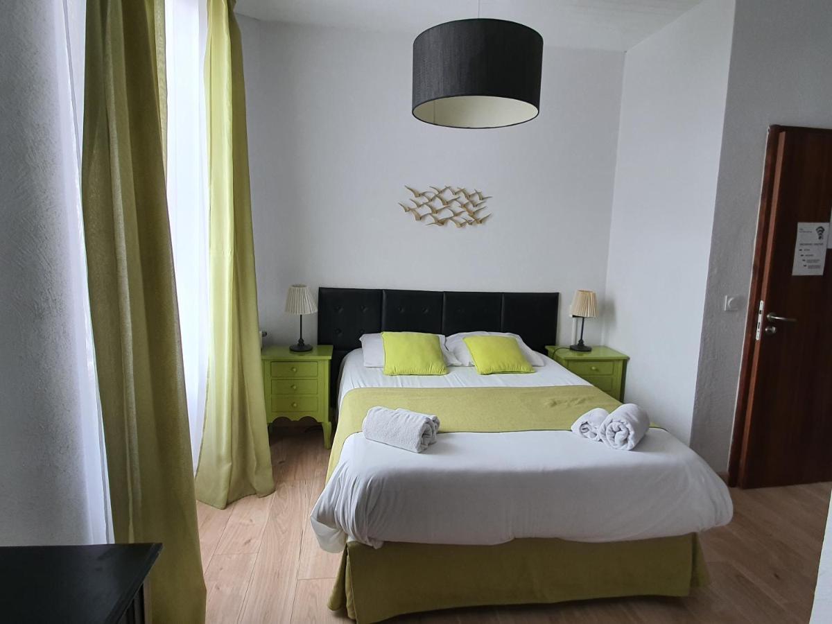 Ma Petite Auberge Кастелан Екстериор снимка
