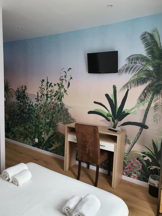 Ma Petite Auberge Кастелан Екстериор снимка