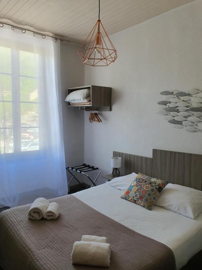 Ma Petite Auberge Кастелан Екстериор снимка
