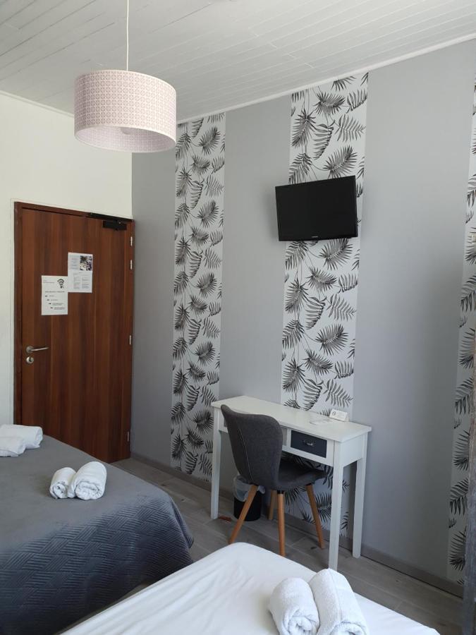 Ma Petite Auberge Кастелан Екстериор снимка