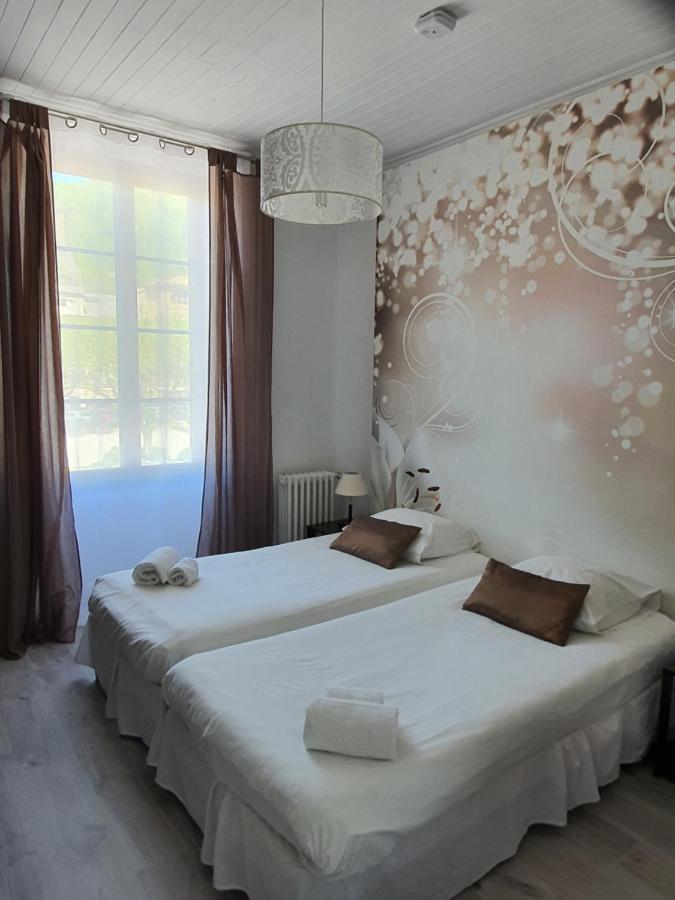 Ma Petite Auberge Кастелан Екстериор снимка